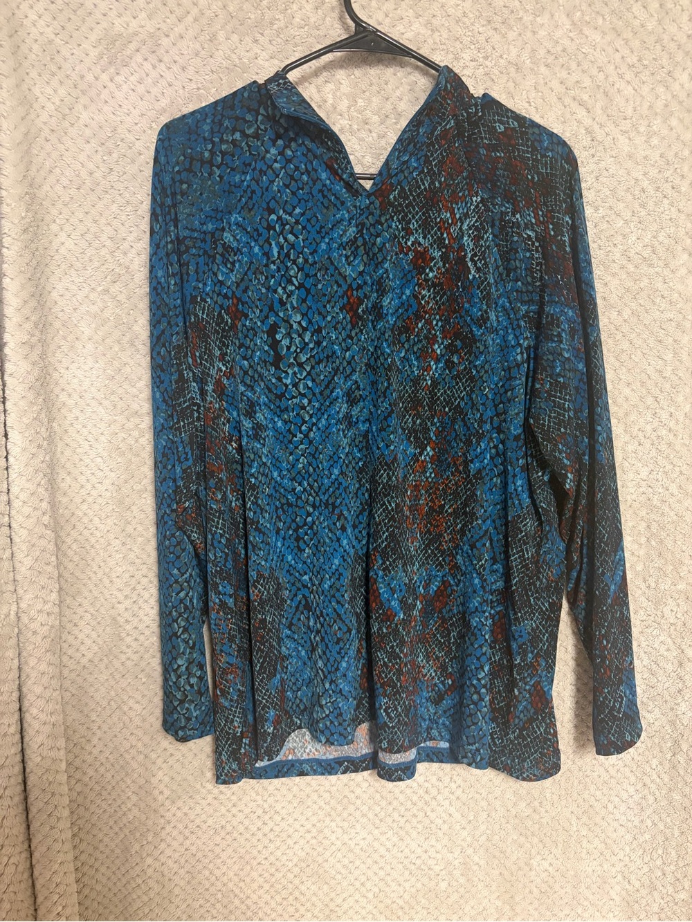 Susan Graver Blue & Teal Snake-Print Long-Sleeve Top
